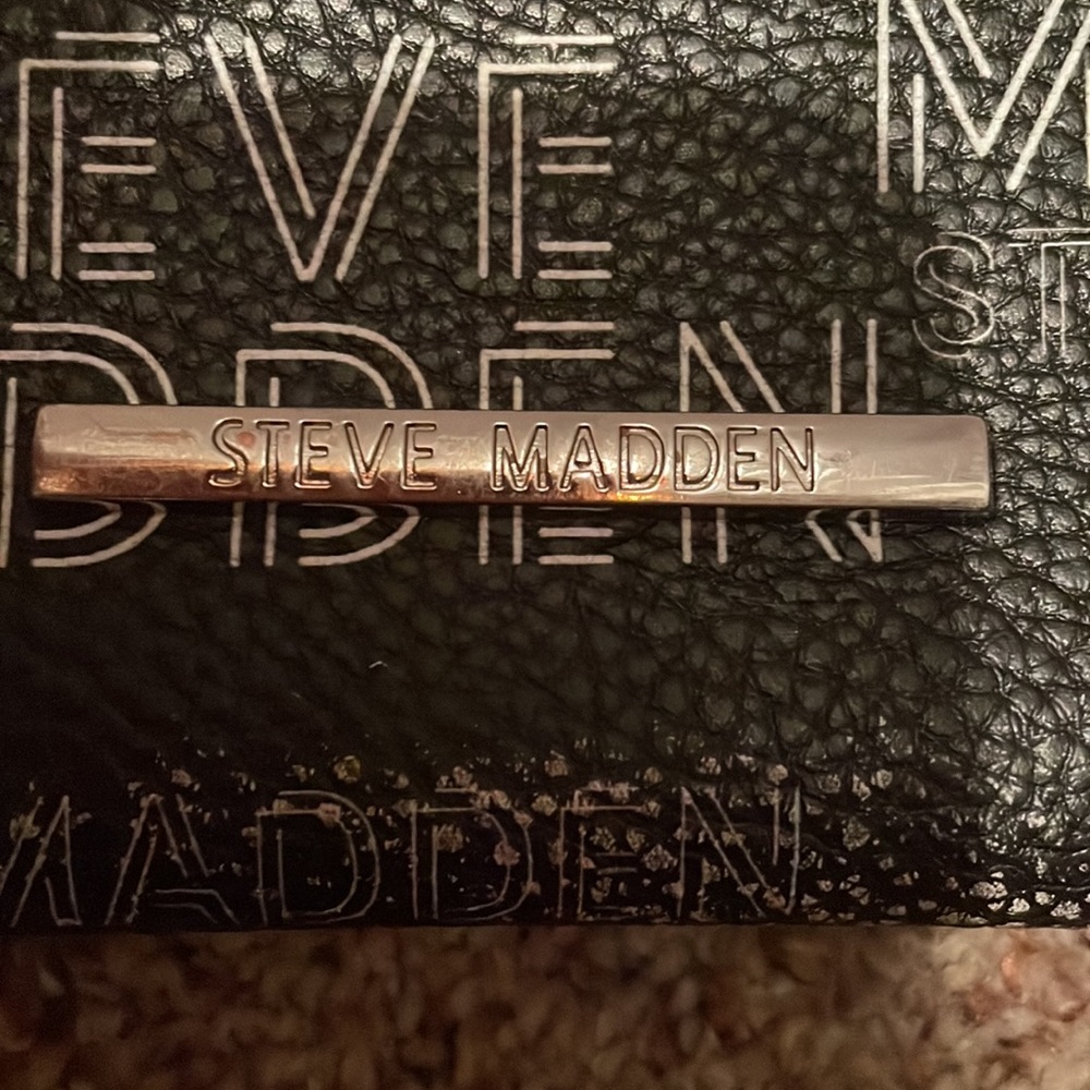 Wallet - Picture 4 of 4